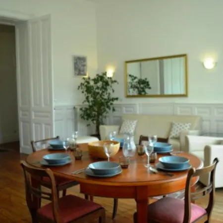 Luckey Homes - Avenue De La Marne Apartment
